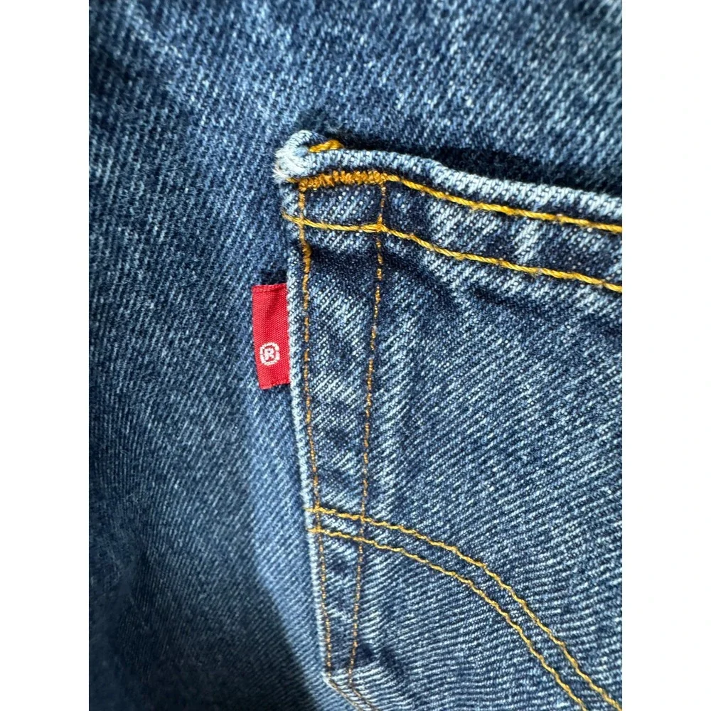 Levi's Jeans Mens 30x32‎ Blue 505 Regular Fit Straight Leg Medium Wash Denim